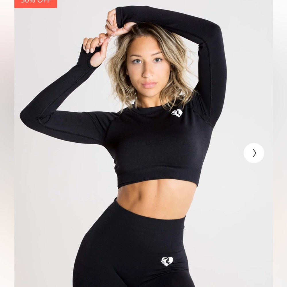 Womens Best Workout Gear ( top M - bottoms L )